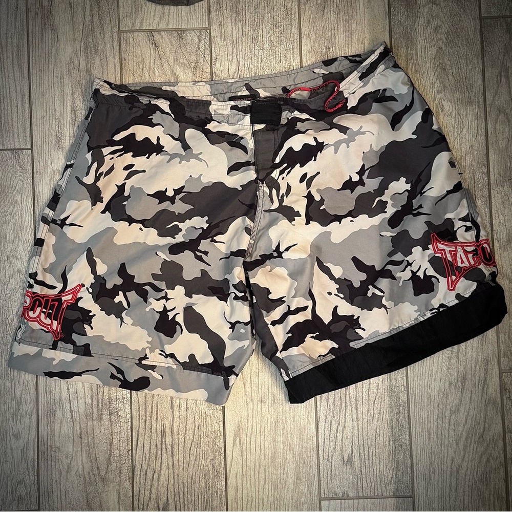 Vintage Tapout Black, White, and Gray Camouflage UFC MMA men’s Workout Shorts